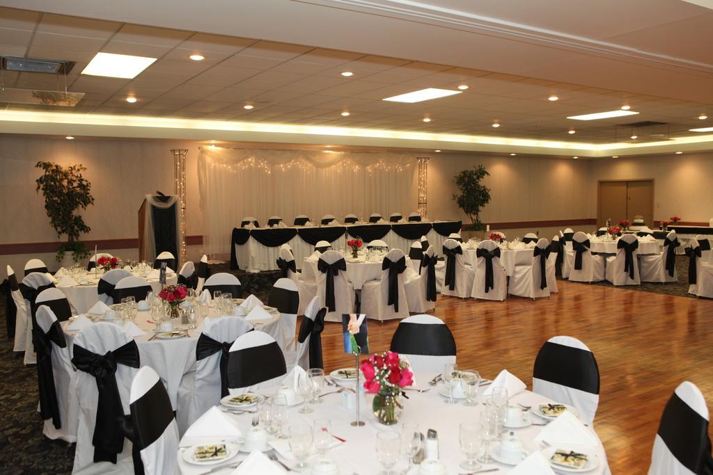 St. Albert Inn & Suites Saint Albert Экстерьер фото